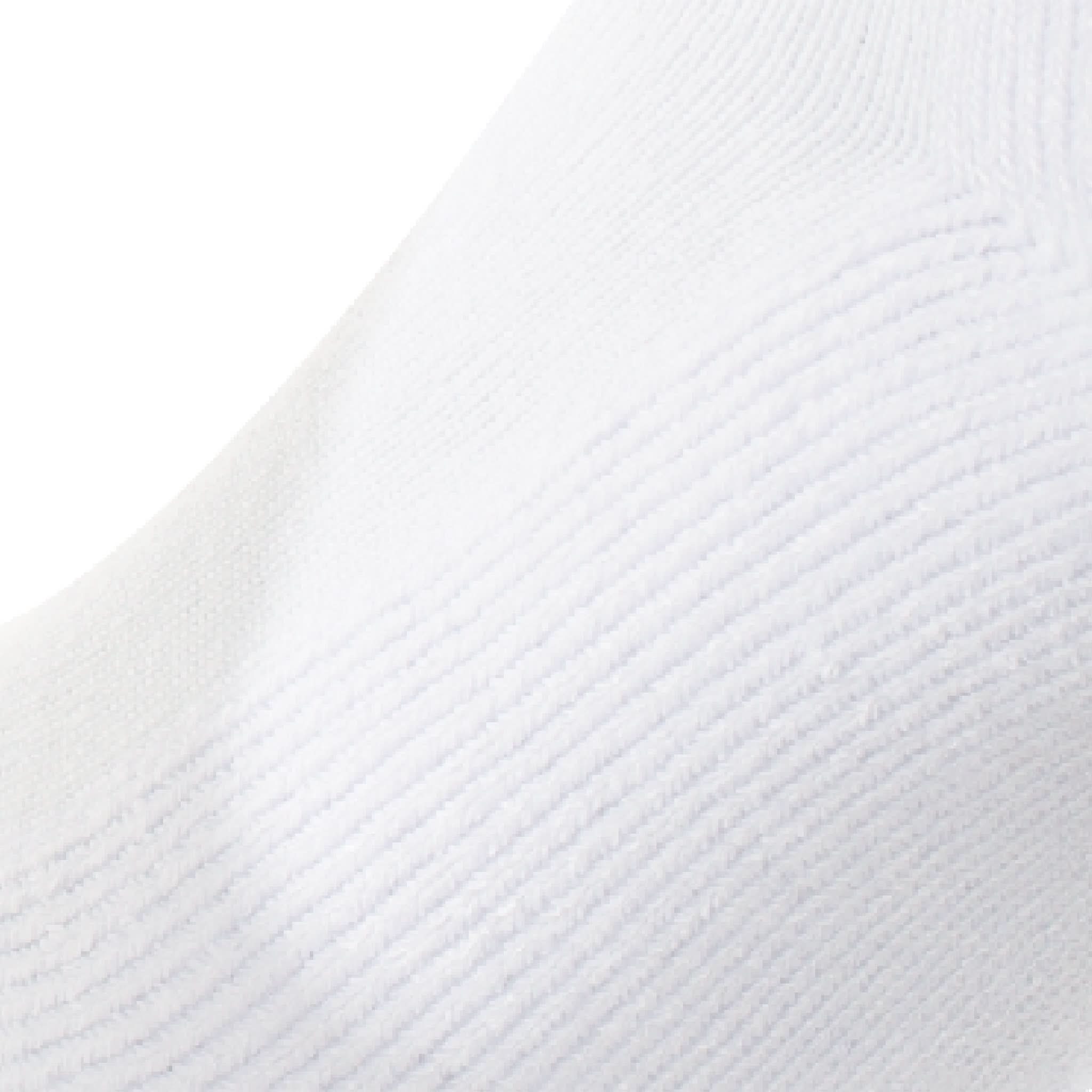 Close up view of mesh on Lightfeet Diabetes White Mini Crew Sock