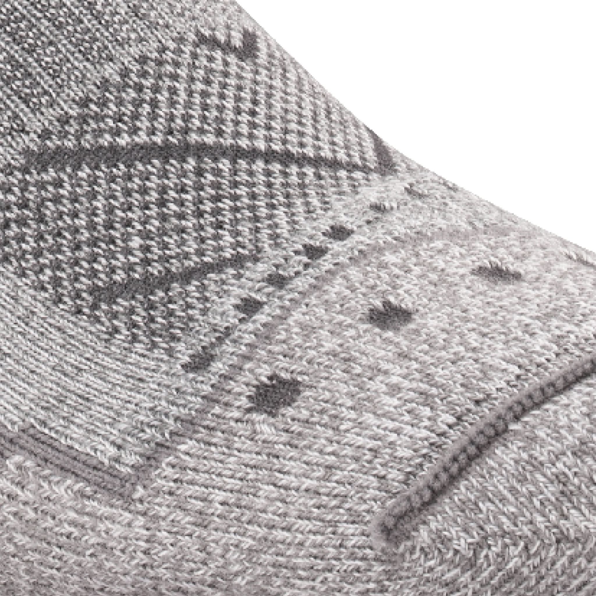 Close up view of air vents on Lightfeet Trail Light Grey Mini Crew Performance Running Sock