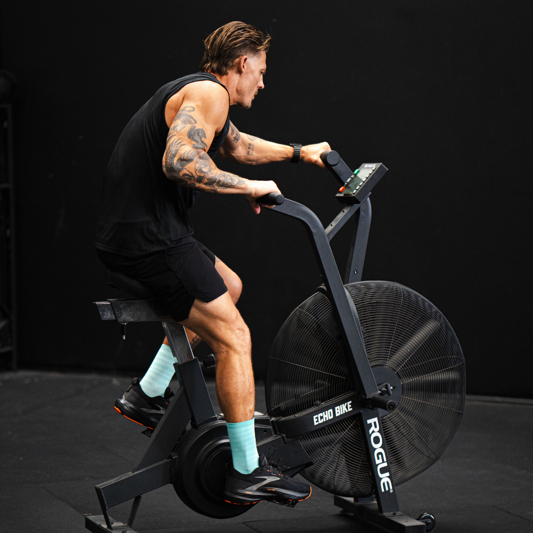 Image of person wearing Lightfeet Performance Raster Mint Half Crew Socks