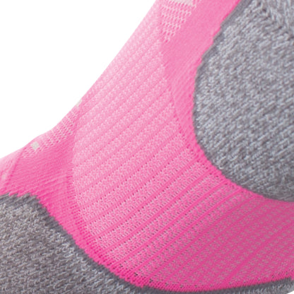 Close up view of elastic arch of Lightfeet Evolution Fluro Pink Half Crew Sock 