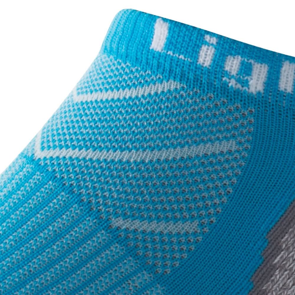 Close up view of mesh on Lightfeet Evolution Aqua Mini Performance Running Sock 