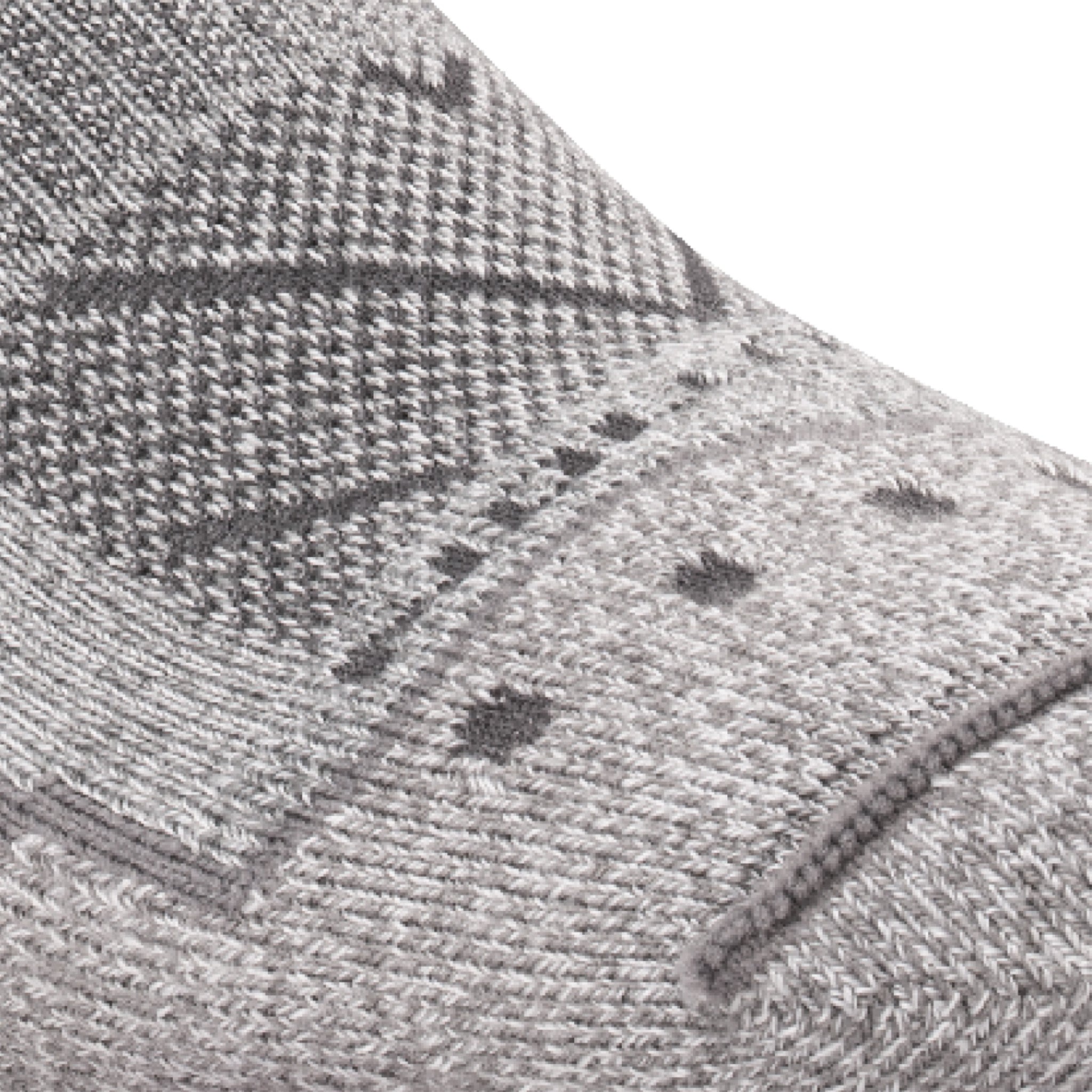 Close up view of air vents on Lightfeet Trail Light Grey Mini Crew Performance Running Sock 