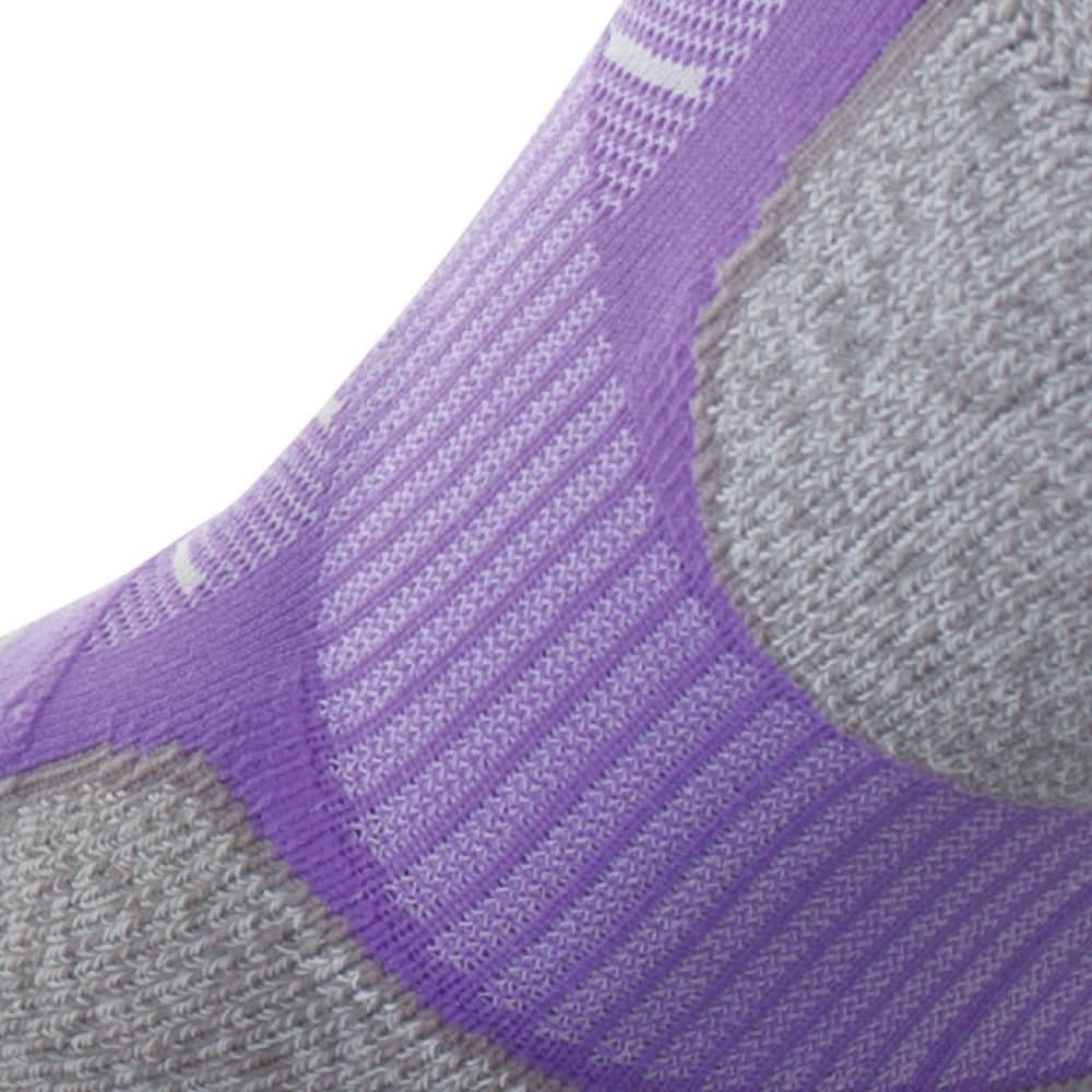 Close up view of elastic arch of Lightfeet Evolution Violet Mini Crew Performance Running Sock 