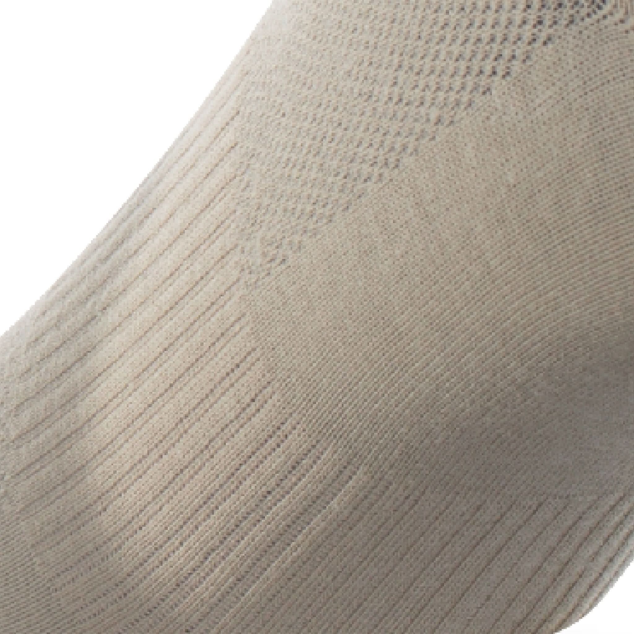 Close up view of elastic arch of Lightfeet Invisible Putty No Show Sock 
