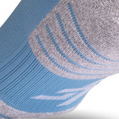 Close up view of elastic arch of Lightfeet Performance Soft Blue Quarter Crew Sock 
